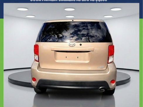 Used 2015 Scion xB FWD image 5
