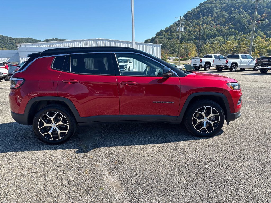 Used 2024 Jeep Compass Limited AWD/4WD image 6
