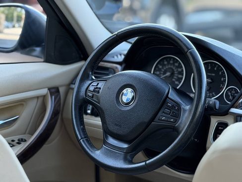 Used 2013 BMW 328i Sedan RWD image 17