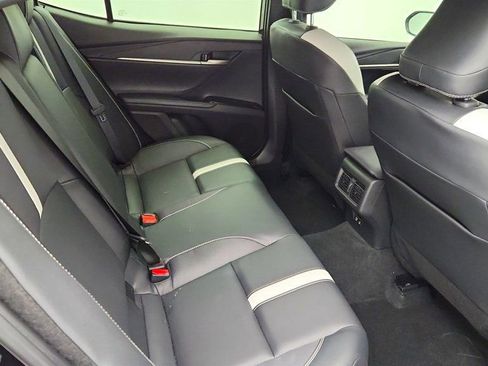 Used 2025 Toyota Camry SE image 23