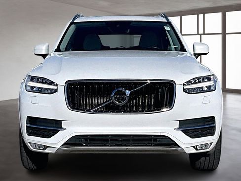 Used 2018 Volvo XC90 T6 Momentum w/ Convenience Package image 3