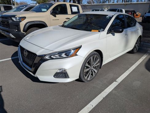 Used 2020 Nissan Altima 2.5 SR image 5