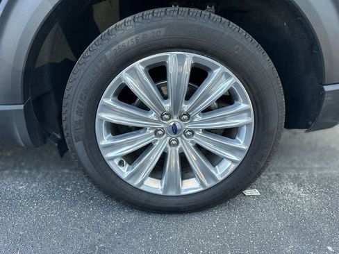 Certified 2025 Ford Explorer Platinum w/ LUX Leather Package AWD/4WD image 10