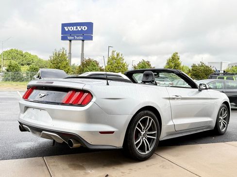 Used 2017 Ford Mustang Premium RWD image 13
