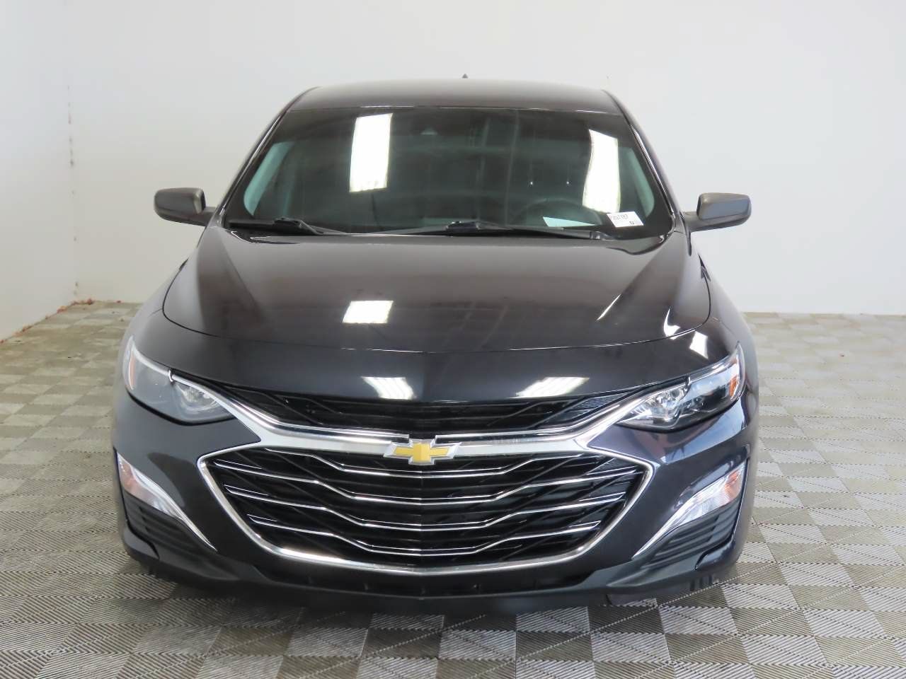 Used 2023 Chevrolet Malibu LS w/ LPO, Floor Liner Package FWD image 2