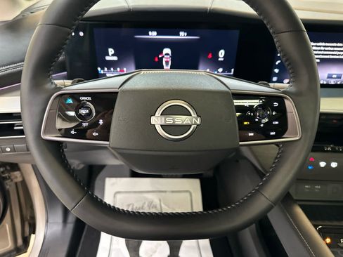 Certified 2025 Nissan Murano SL AWD/4WD image 13