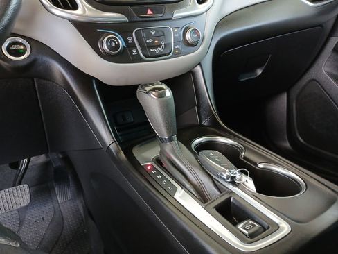 Certified 2018 Chevrolet Equinox LS image 16
