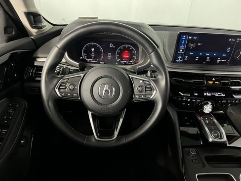 Used 2025 Acura MDX w/ Technology Package image 12