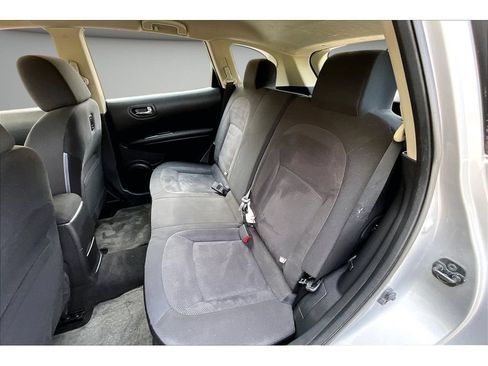 Used 2015 Nissan Rogue S w/ Convenience Package AWD/4WD image 32