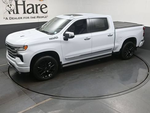 New 2026 Chevrolet Silverado 1500 High Country AWD/4WD image 22
