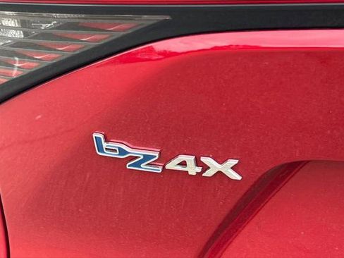 Certified 2025 Toyota bZ4X FWD image 21