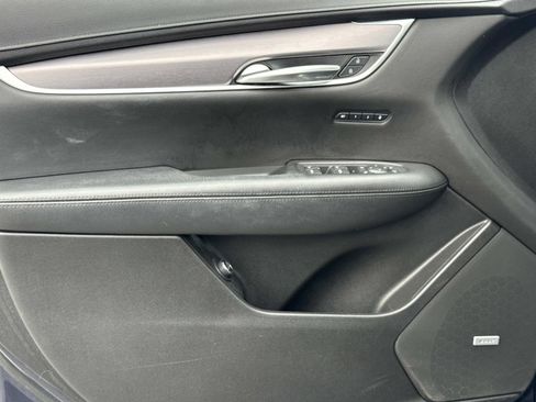 Used 2019 Cadillac XT5 Luxury image 23