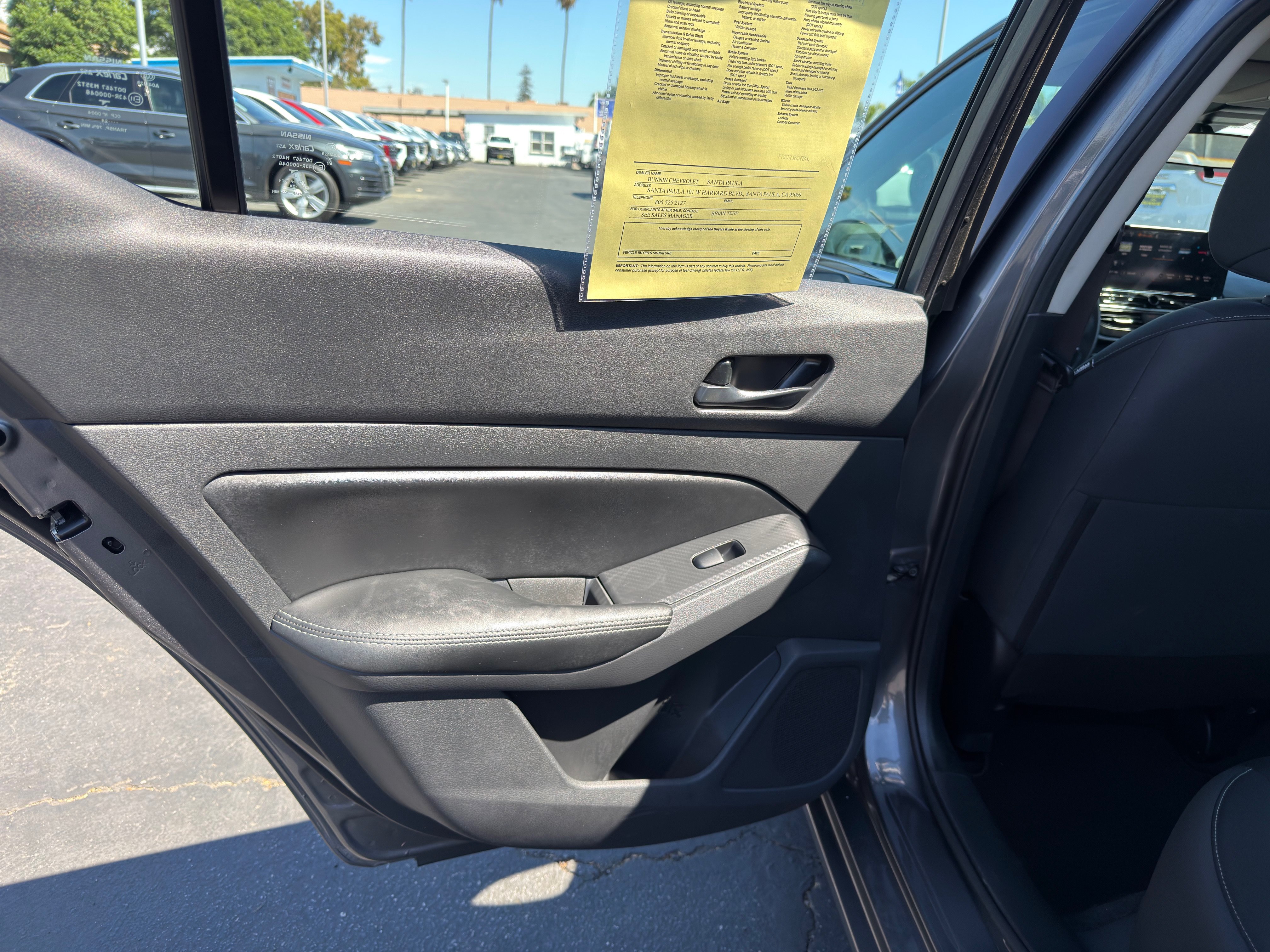 Used 2024 Nissan Altima 2.5 SV w/ SV Premium Package FWD image 17