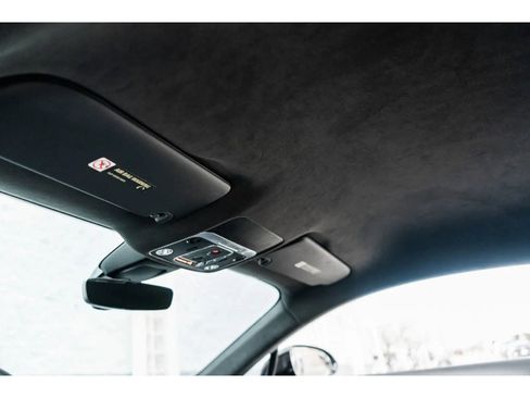 Used 2023 Bentley Continental GT V8 image 28