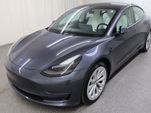 Used 2023 Tesla Model 3 Standard Range RWD image 3
