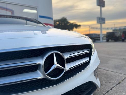 Used 2017 Mercedes-Benz E 300 w/ Premium 1 Package image 10