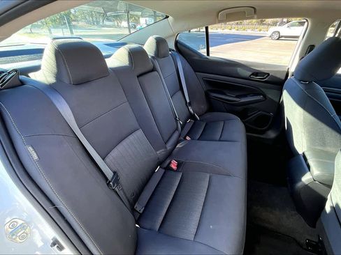 Used 2025 Nissan Altima 2.5 SV image 20