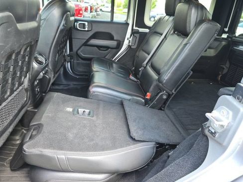 Used 2019 Jeep Wrangler Unlimited Rubicon AWD/4WD image 24