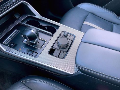 Used 2024 MAZDA CX-90 Plug-In Hybrid w/ Premium Plus image 17