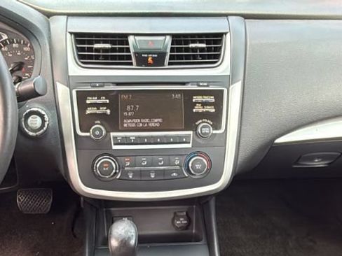 Used 2017 Nissan Altima 3.5 SR FWD image 31
