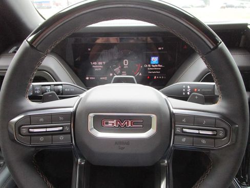 New 2026 GMC Yukon AT4 w/ AT4 Premium Plus Package AWD/4WD image 33