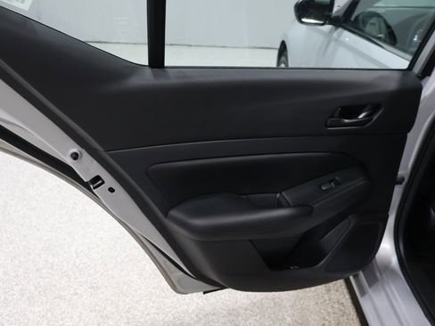 Used 2024 Nissan Altima 2.5 S image 18