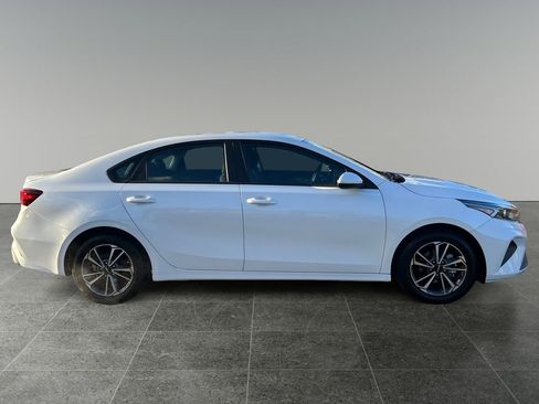 Used 2023 Kia Forte LXS image 8