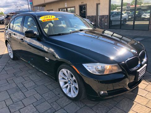 Used 2011 BMW 328i xDrive Sedan AWD/4WD image 7