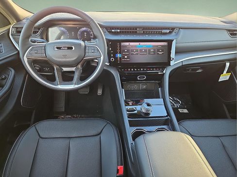 New 2026 Jeep Grand Cherokee L Limited AWD/4WD image 12