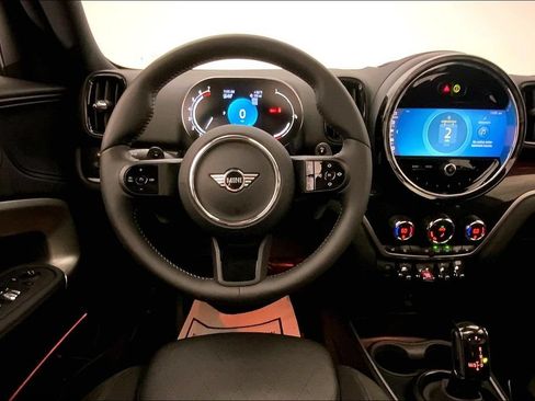 Used 2024 MINI Cooper Countryman S w/ Signature Upholstery Package AWD/4WD image 4