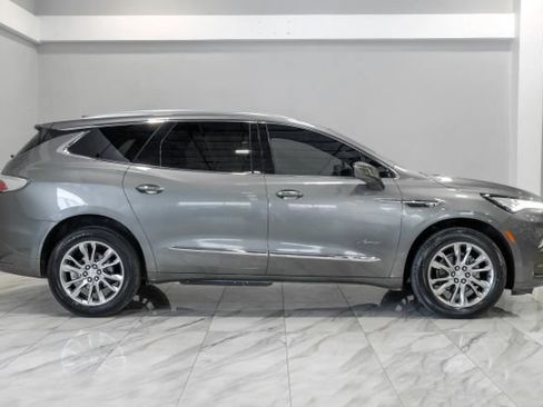Used 2022 Buick Enclave Avenir w/ Trailering Package, 5000 lbs. FWD image 10