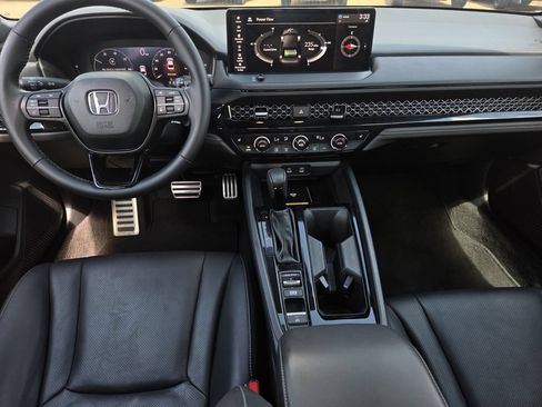 Used 2025 Honda Accord Sport image 8