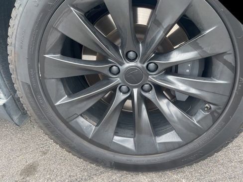 Used 2020 Tesla Model X Long Range AWD/4WD image 17