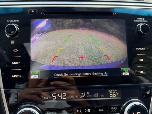 Used 2018 Subaru Outback 3.6R Limited AWD/4WD image 15