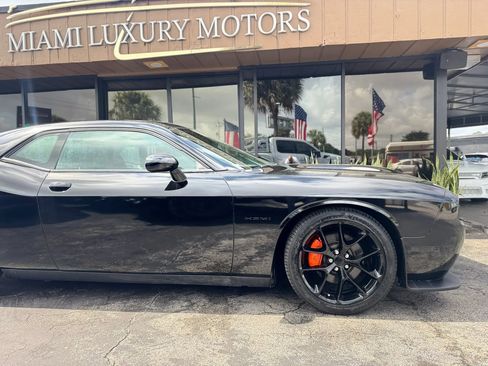 Used 2021 Dodge Challenger R/T w/ Blacktop Package image 13