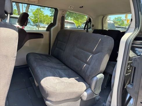 Used 2017 Dodge Grand Caravan SE w/ Power Window Group FWD image 8