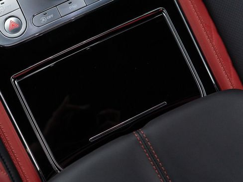 Certified 2023 Bentley Continental GT V8 AWD/4WD image 29
