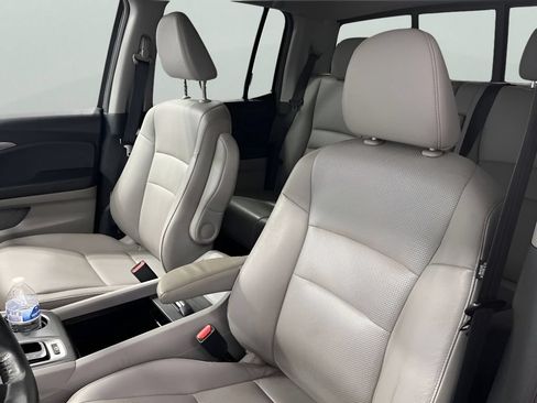 Used 2019 Honda Ridgeline RTL-T image 11
