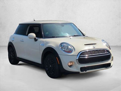 Used 2016 MINI Cooper S image 3