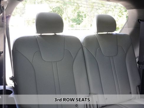 Used 2025 Kia Sorento SX Prestige AWD/4WD image 9