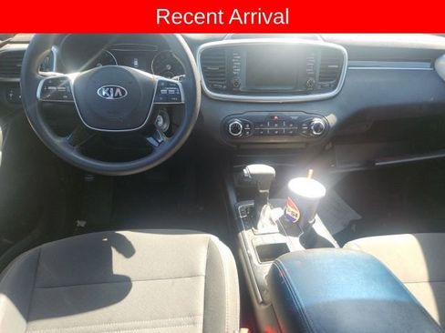 Used 2020 Kia Sorento LX AWD/4WD image 7