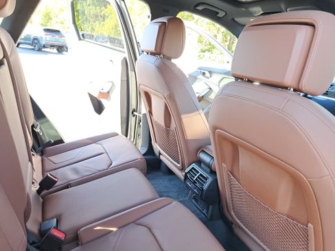 New 2025 Audi Q3 2.0T Premium image 11