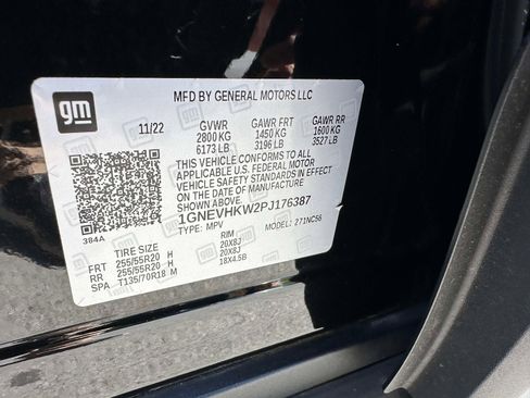 Used 2023 Chevrolet Traverse LT w/ LT Premium Package AWD/4WD image 39