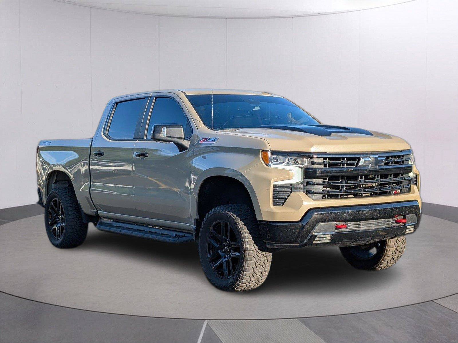 Used 2022 Chevrolet Silverado 1500 LT Trail Boss w/ LT Trail Boss Premium Package AWD/4WD image 9