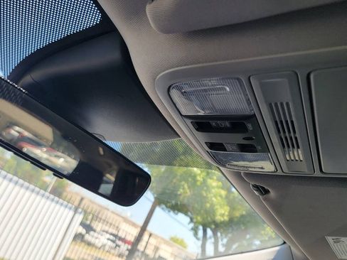 Used 2024 Honda Odyssey EX-L image 9