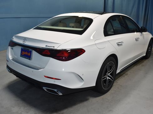 New 2026 Mercedes-Benz E 350 4MATIC Sedan image 21