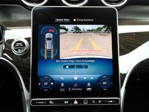 Used 2023 Mercedes-Benz GLC 300 4MATIC image 10