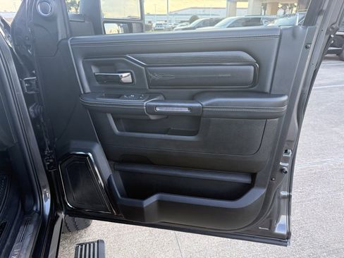 Used 2024 RAM 2500 Limited image 46
