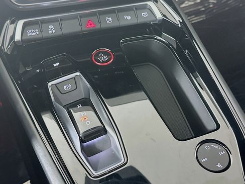 Used 2022 Audi e-tron GT Prestige w/ Prestige Package image 7