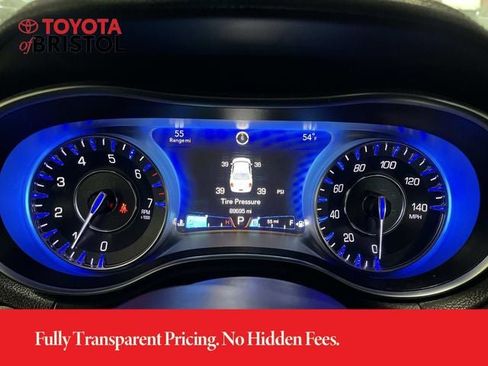 Used 2018 Chrysler 300 Touring L AWD/4WD image 35